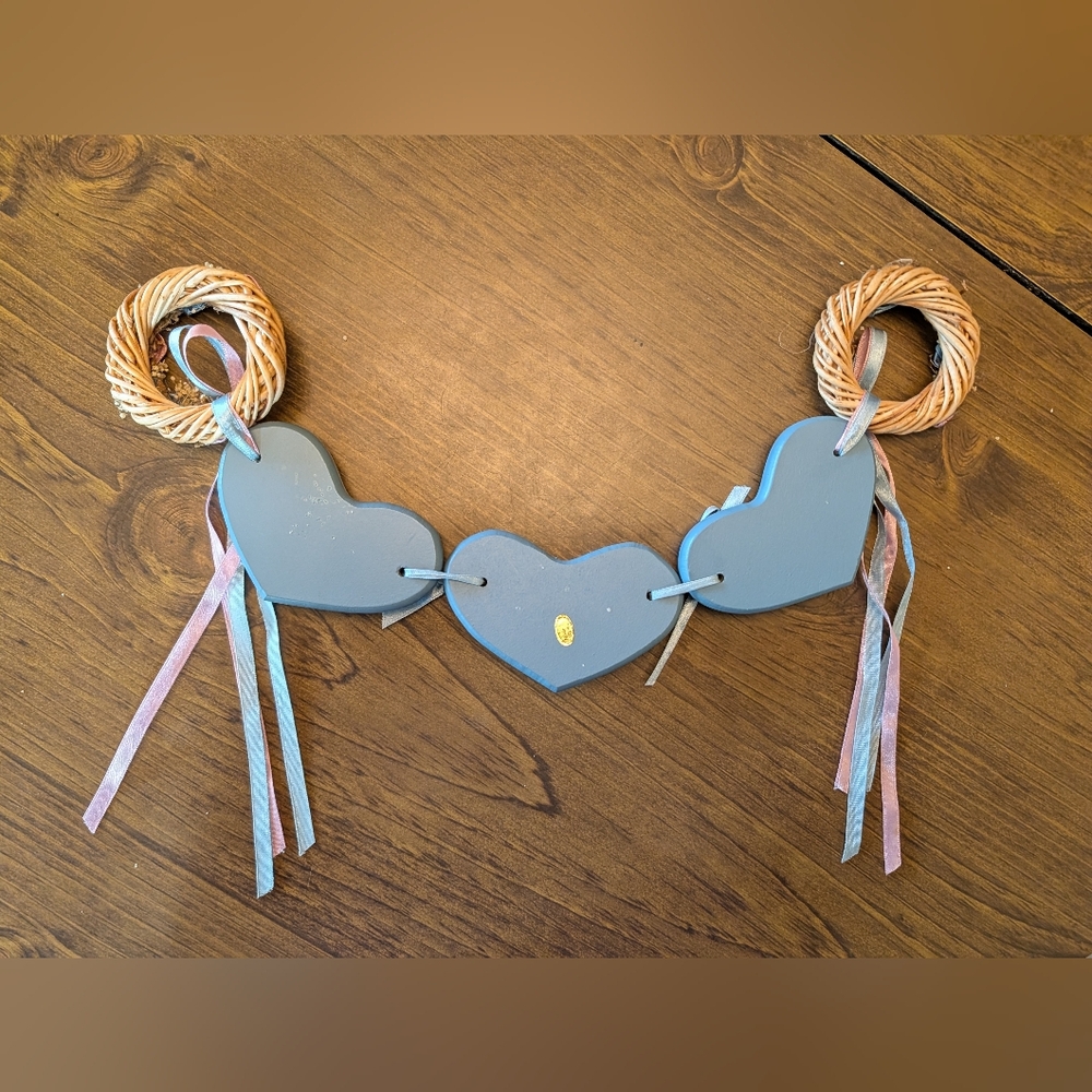 Vintage 90's Heart Wreath Wall Hanging Granny Cottage Core 18" Length - Picture 4 of 4